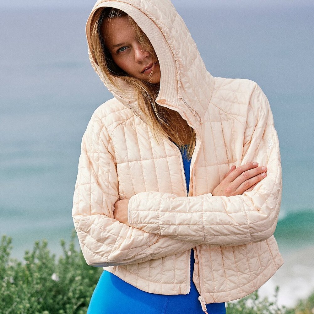 Light As A Feather Packable Puffer